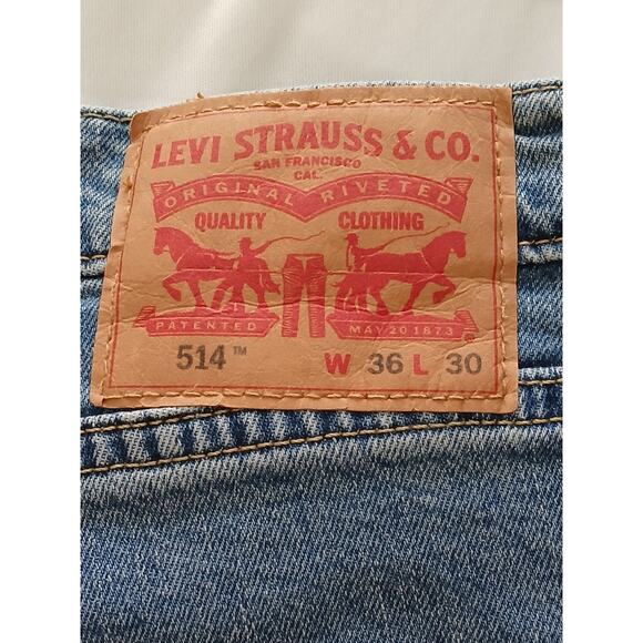Levis 514 Jeans 36x30 Blue Light Wash Straight Leg Regular Comfortable Fit Denim - Picture 5 of 15
